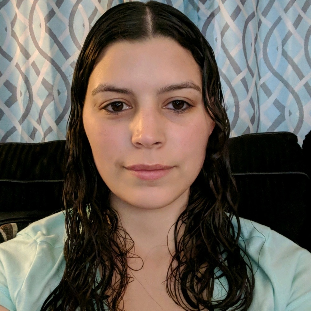 Meet your Posher, Kayla